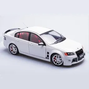 Biante Holden HSV W427 - 2008 - Heron White, 1:18 Scale Diecast Car