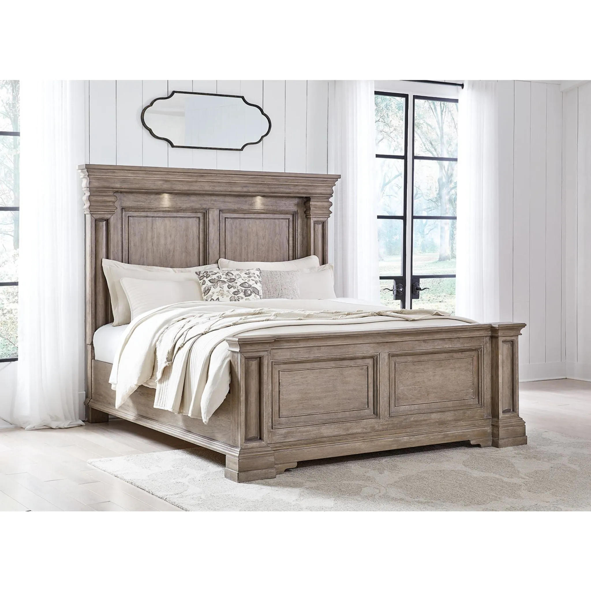 Blairhurst King Panel Bed