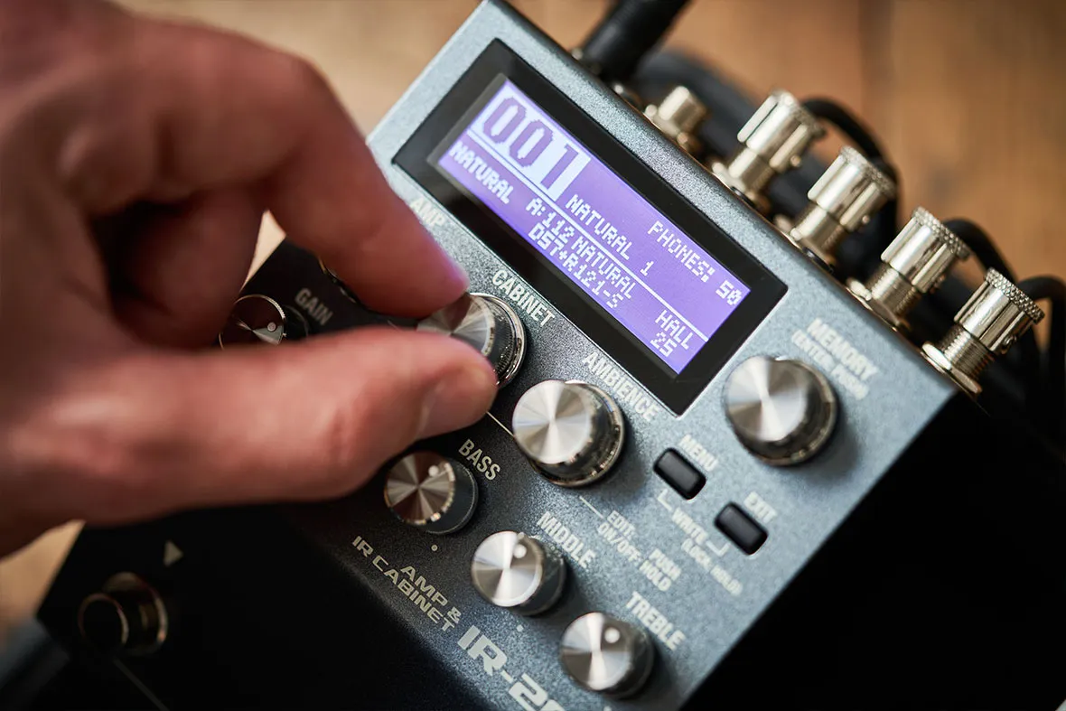 BOSS IR-200 Amp & IR Cabinet Simulator Pedal